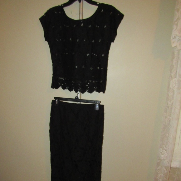 Skirt set - Picture 1 of 6